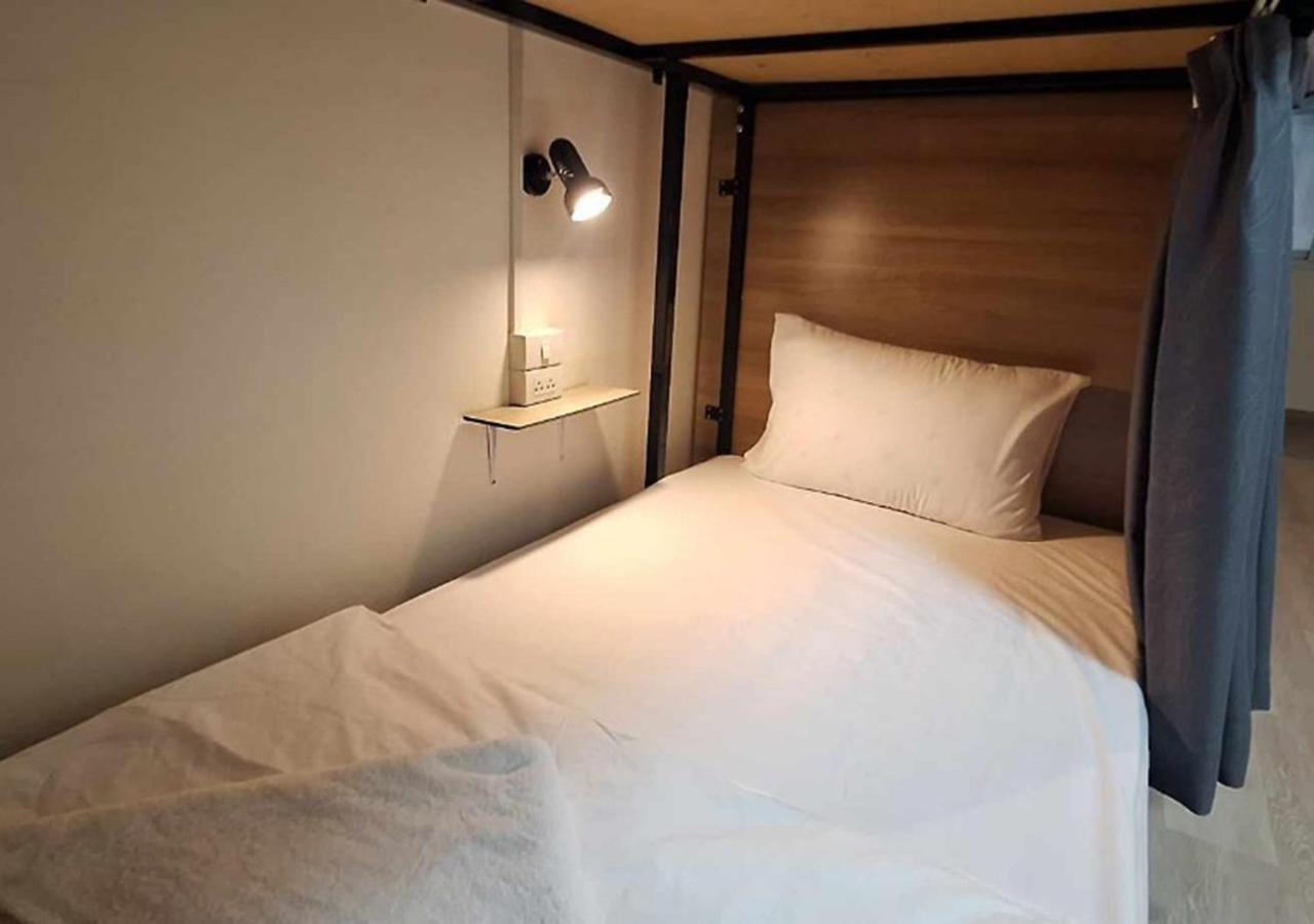 Chaiwat Hostel Bangkok Luaran gambar
