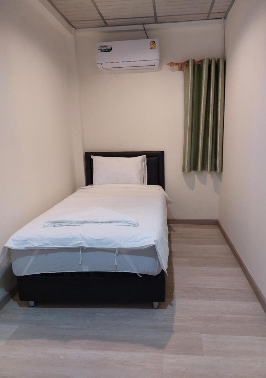 Chaiwat Hostel Bangkok Luaran gambar